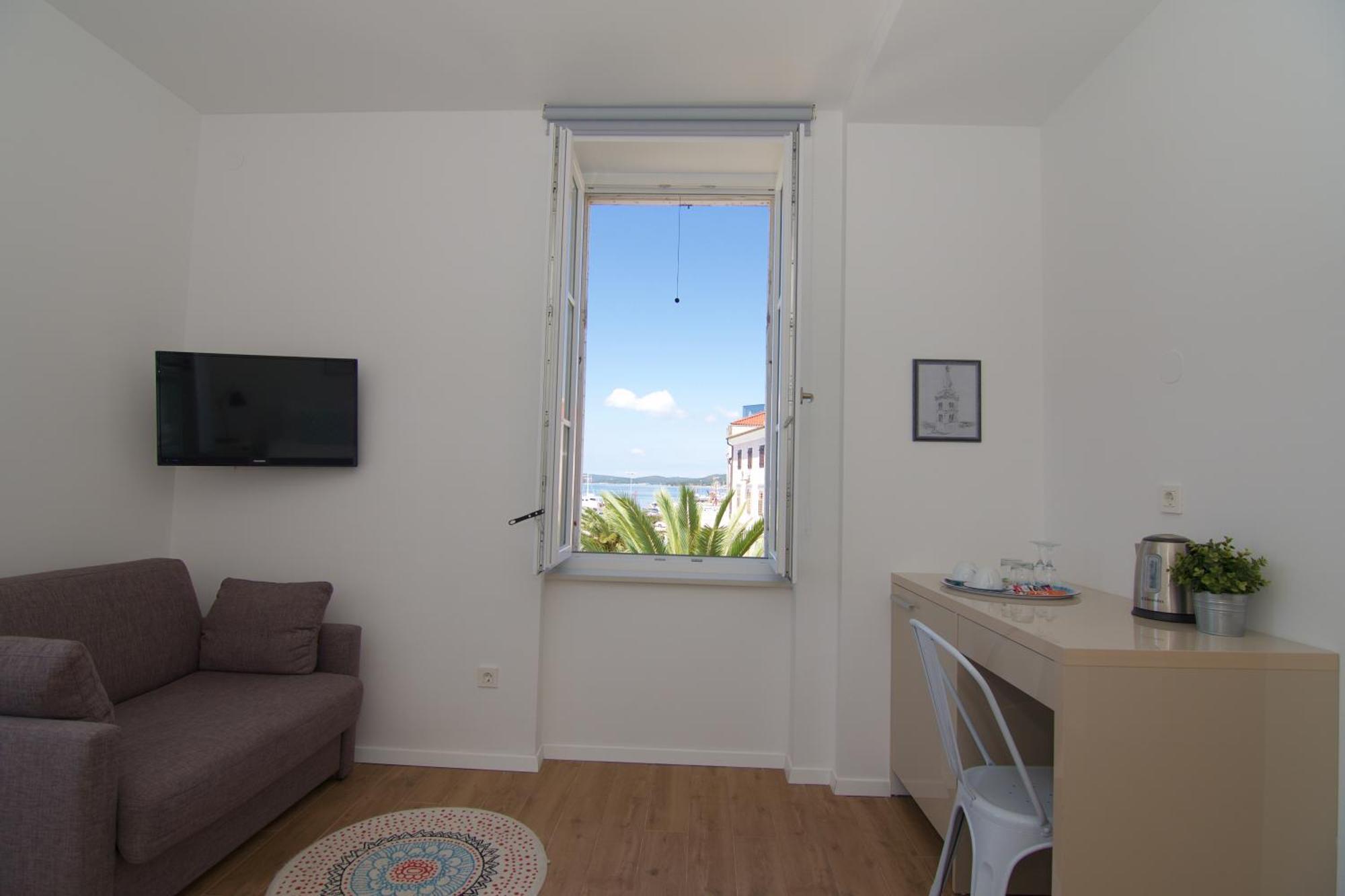 Apartments And Rooms Jospino مالي لوشينغْ المظهر الخارجي الصورة